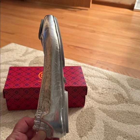 Tory Burch Minnie - Picture 11 of 12